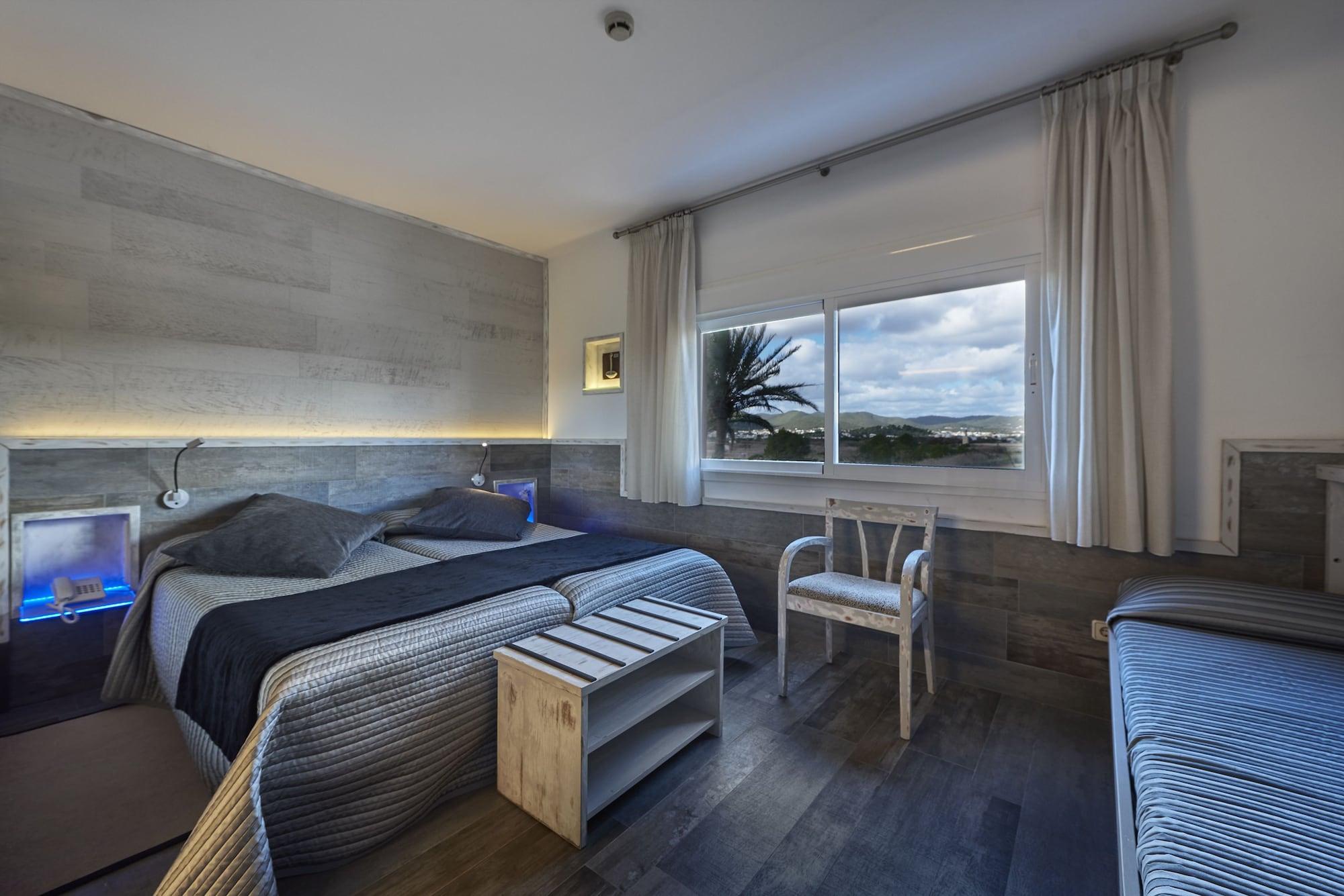 Lux Isla Hotel Talamanca  Exterior photo
