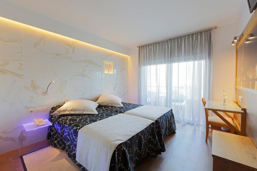 Lux Isla Hotel Talamanca  Exterior photo